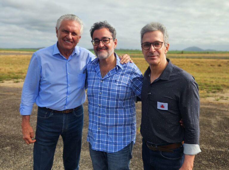 Governador de Goiás, Caiado tem familiares na região e é amigo pessoal da família de Gustavo Santana