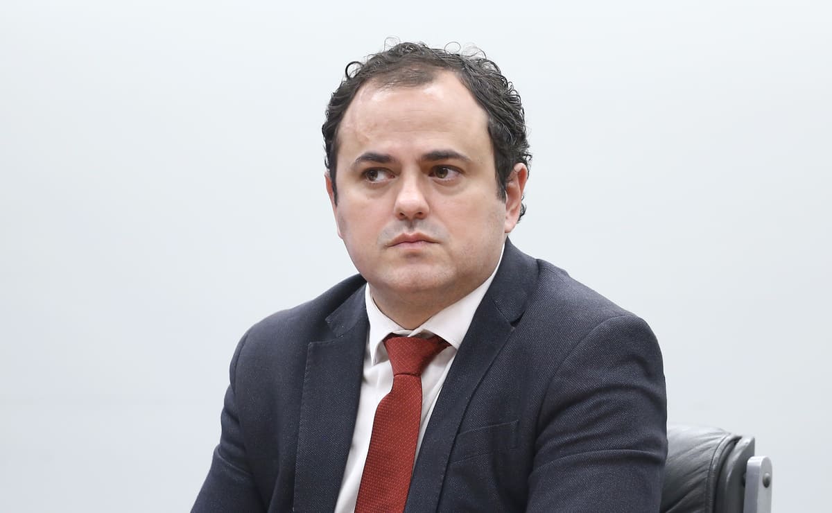 Glauber Braga