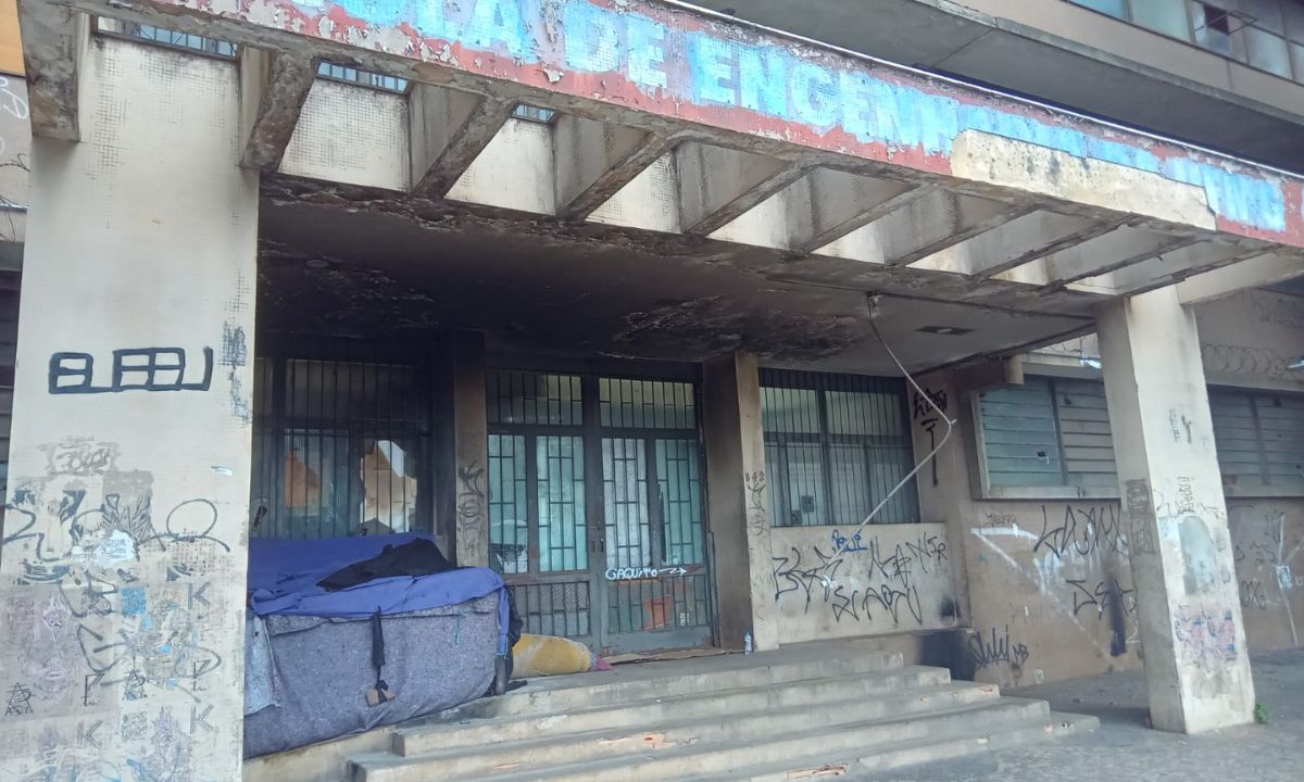 Entrada de um dos prédios da antiga Escola de Engenharia da UFMG
