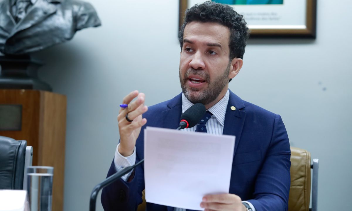 André Janones