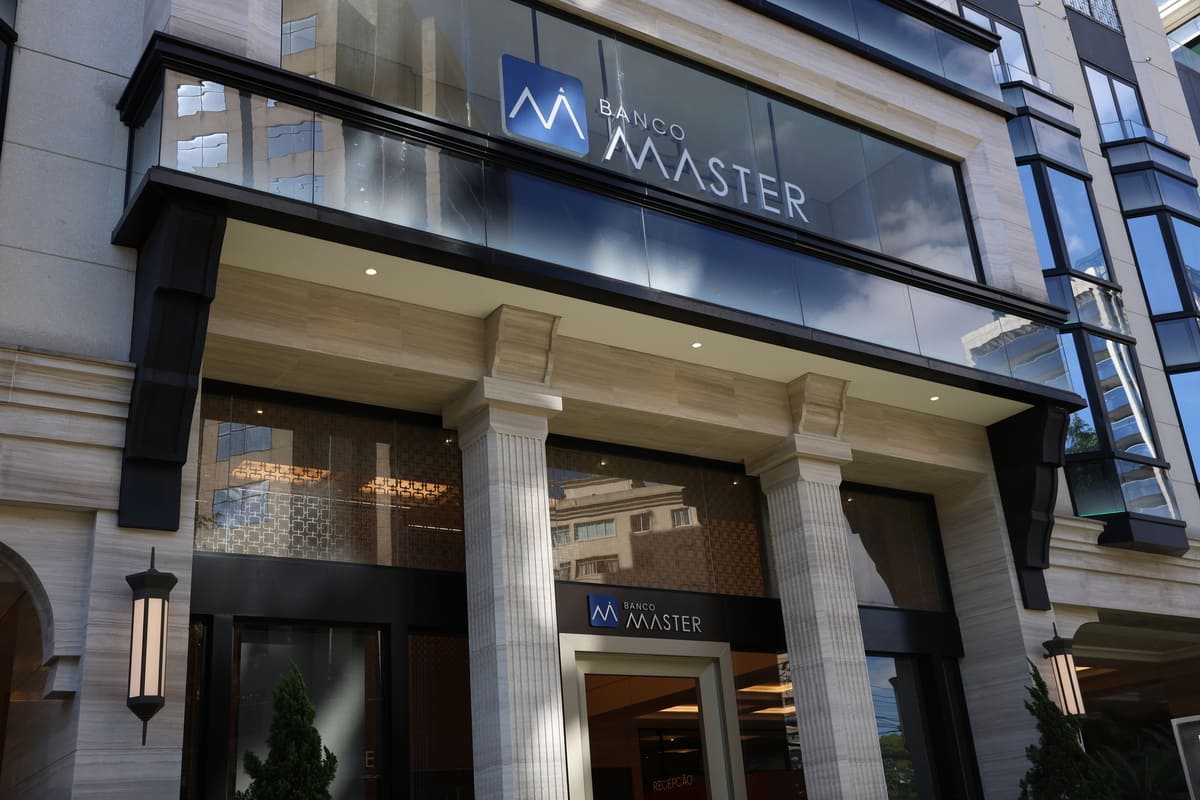 Fachada do Banco Master em São Paulo