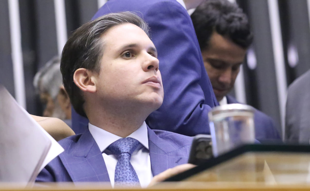Hugo Motta no plenário da Câmara